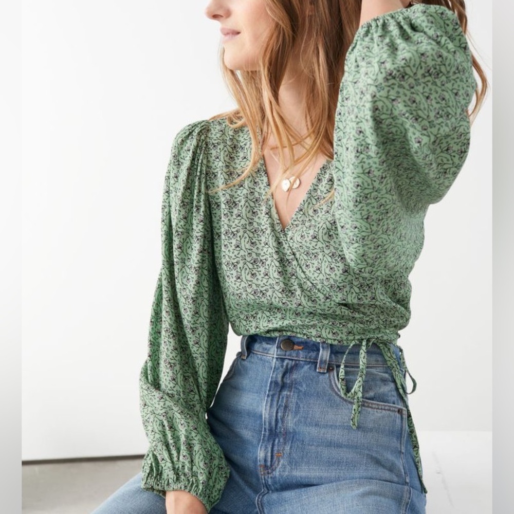 & Other Stories Wrap-Around Floral Long-Sleeve Blouse Green Size 8